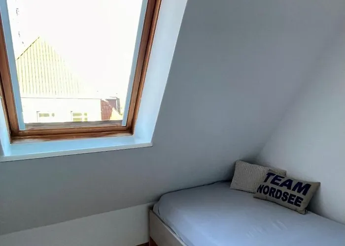 304 Strandburg Lejlighed